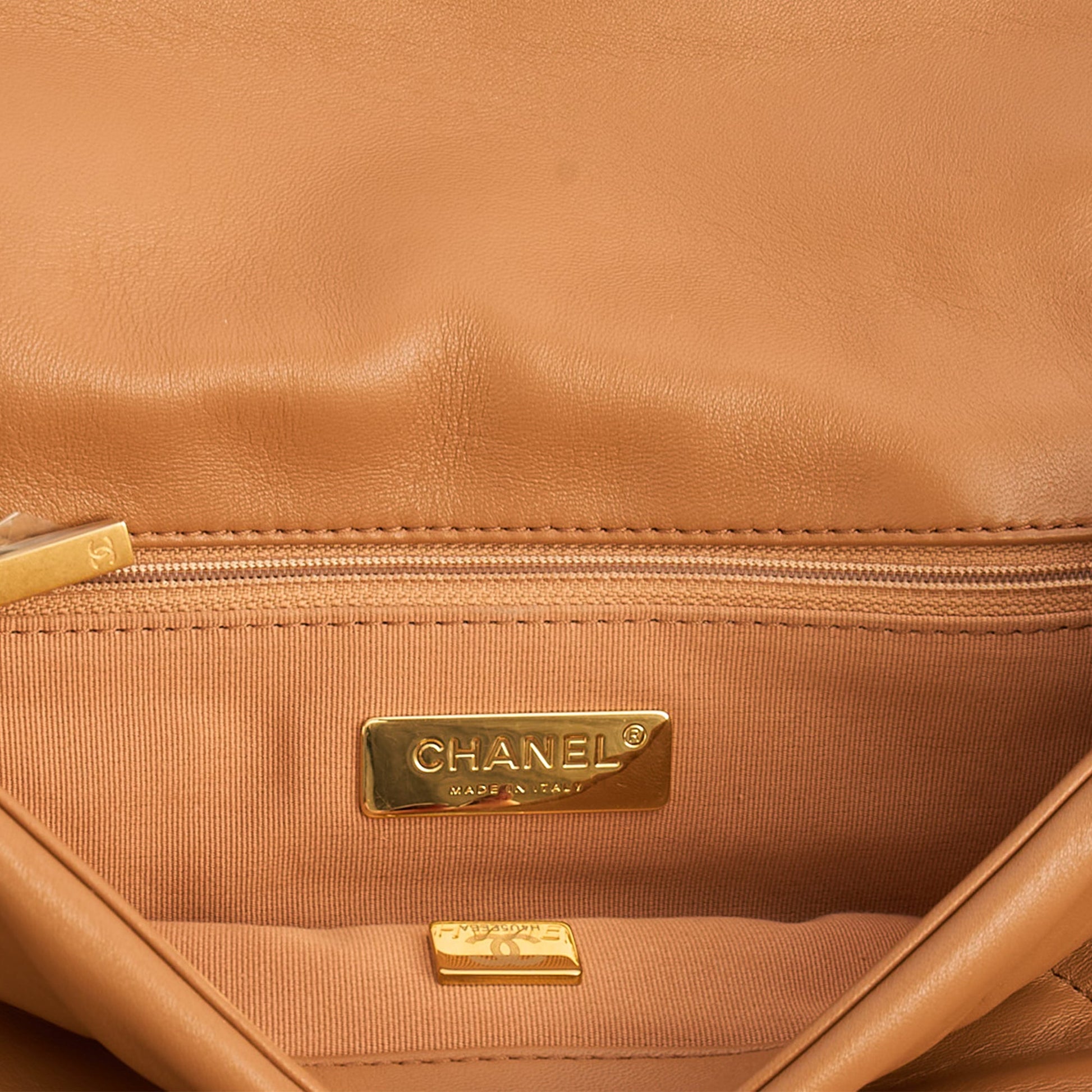 Chanel Shoulder Bag Chanel 19 in Brown, Calfskin Leather — Alternate View 8