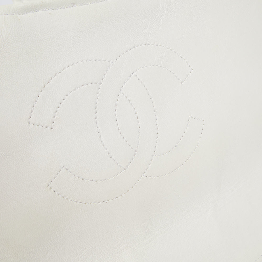 Chanel Classic Single Flap - Large in White, Leather — Alternate View 41