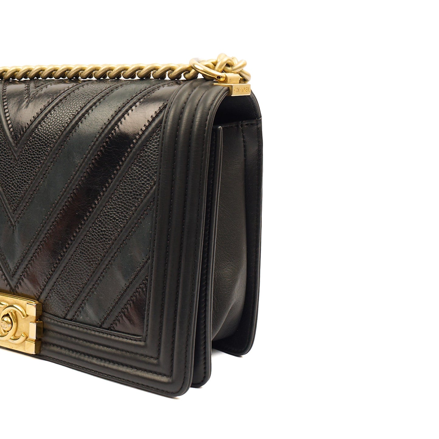 Chanel Shoulder Bag Boy - Medium in Black, Calfskin Leather — Detail View