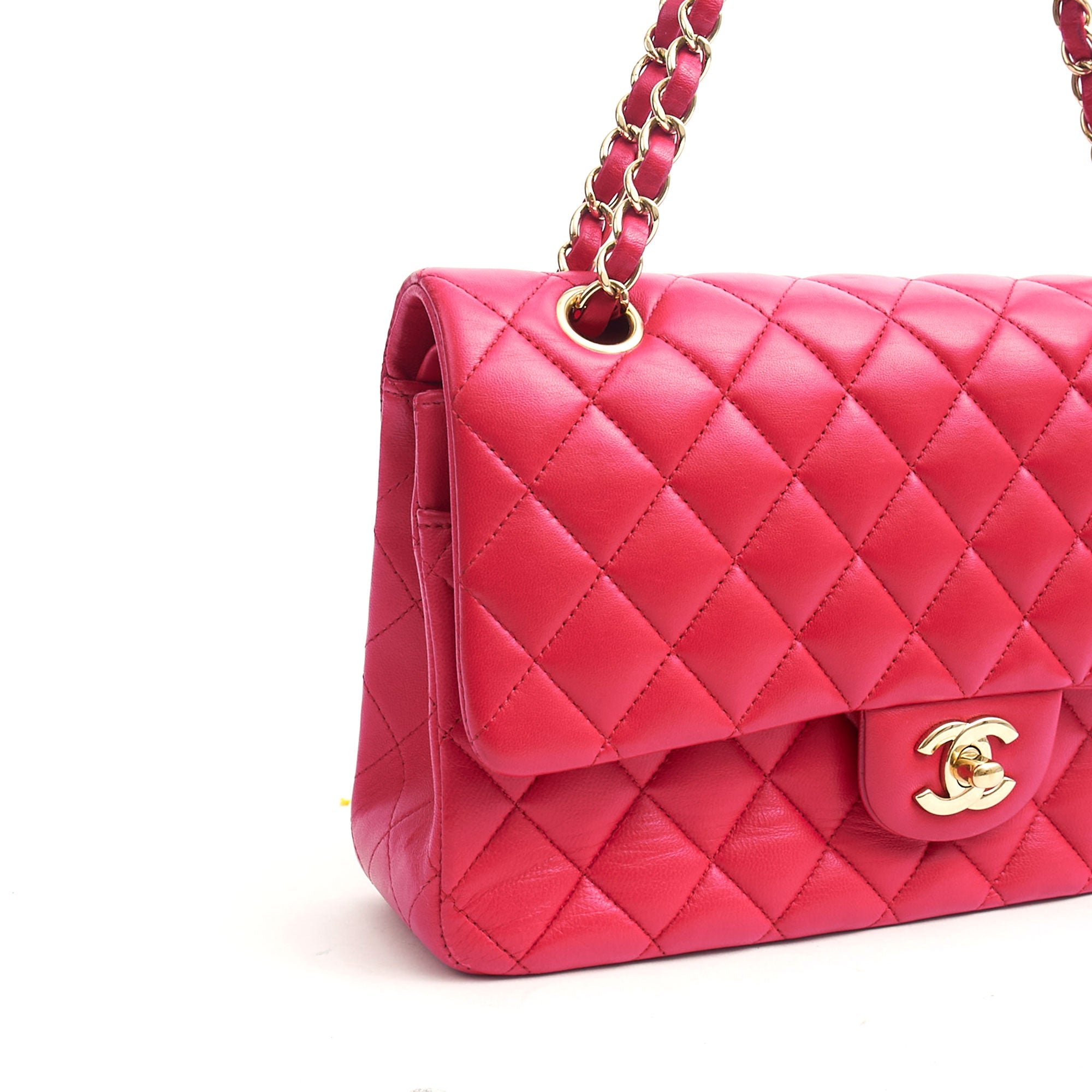 Chanel Shoulder Bag Classic Double Flap - Medium in Red, Lambskin Leather — Alternate View 32