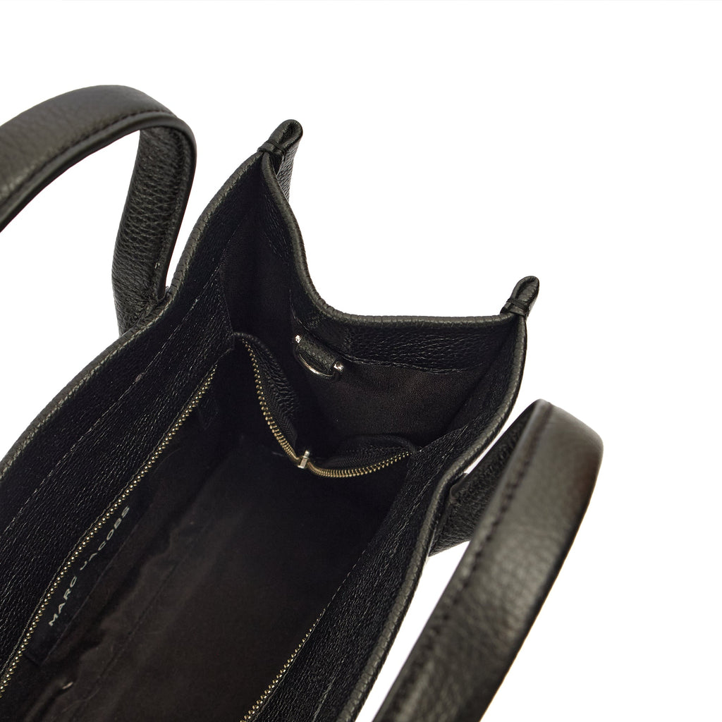 Marc Jacobs Tote The Tote Bag in Black, Leather — Detail View