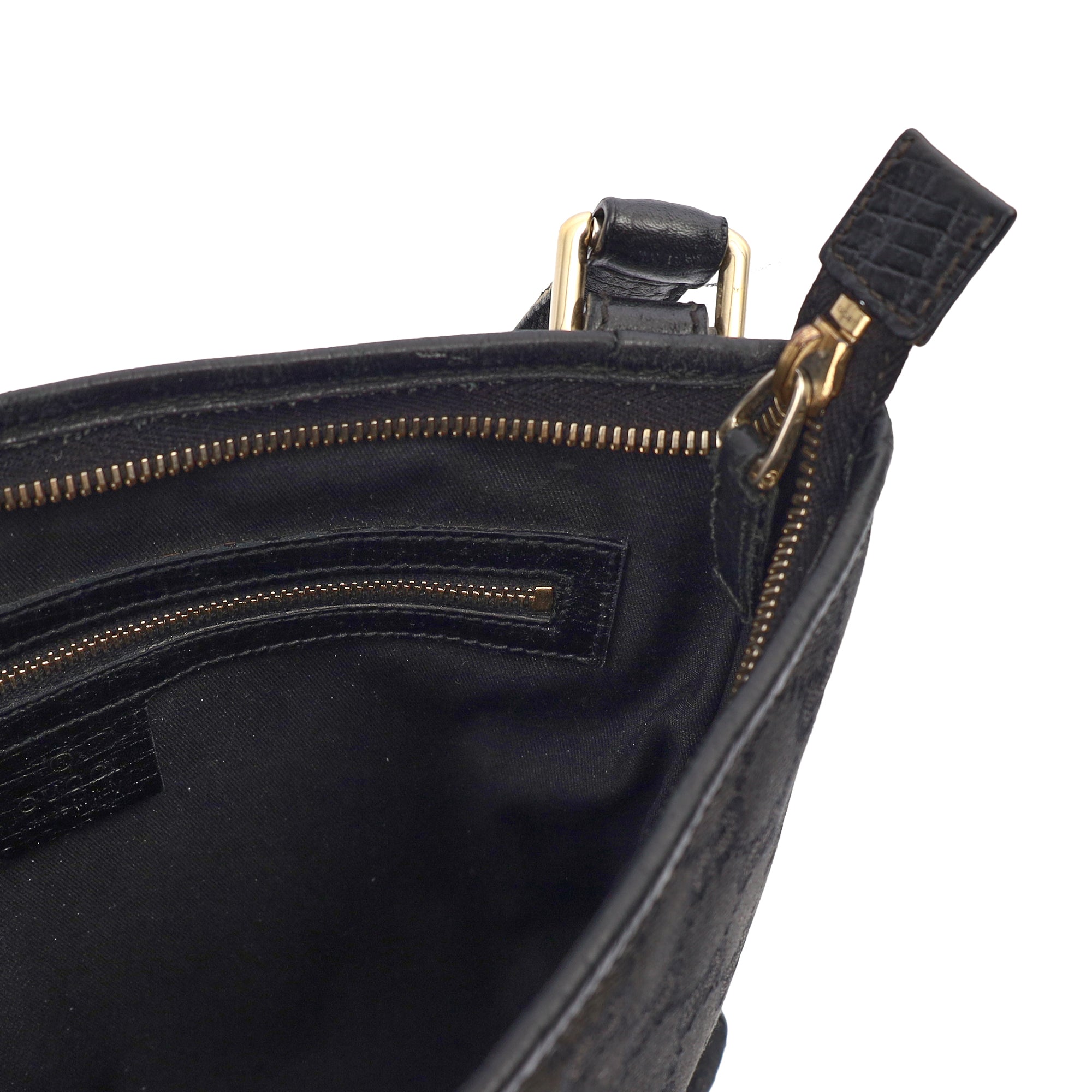 Gucci Cross Body Messenger in Black, Canvas — Detail View