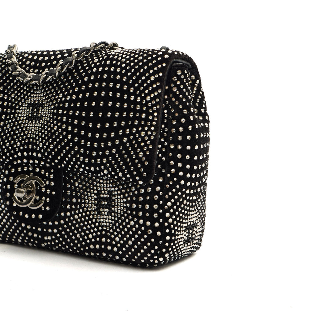Chanel Shoulder Bag Flap Bag in Black, Velvet — Alternate View 14
