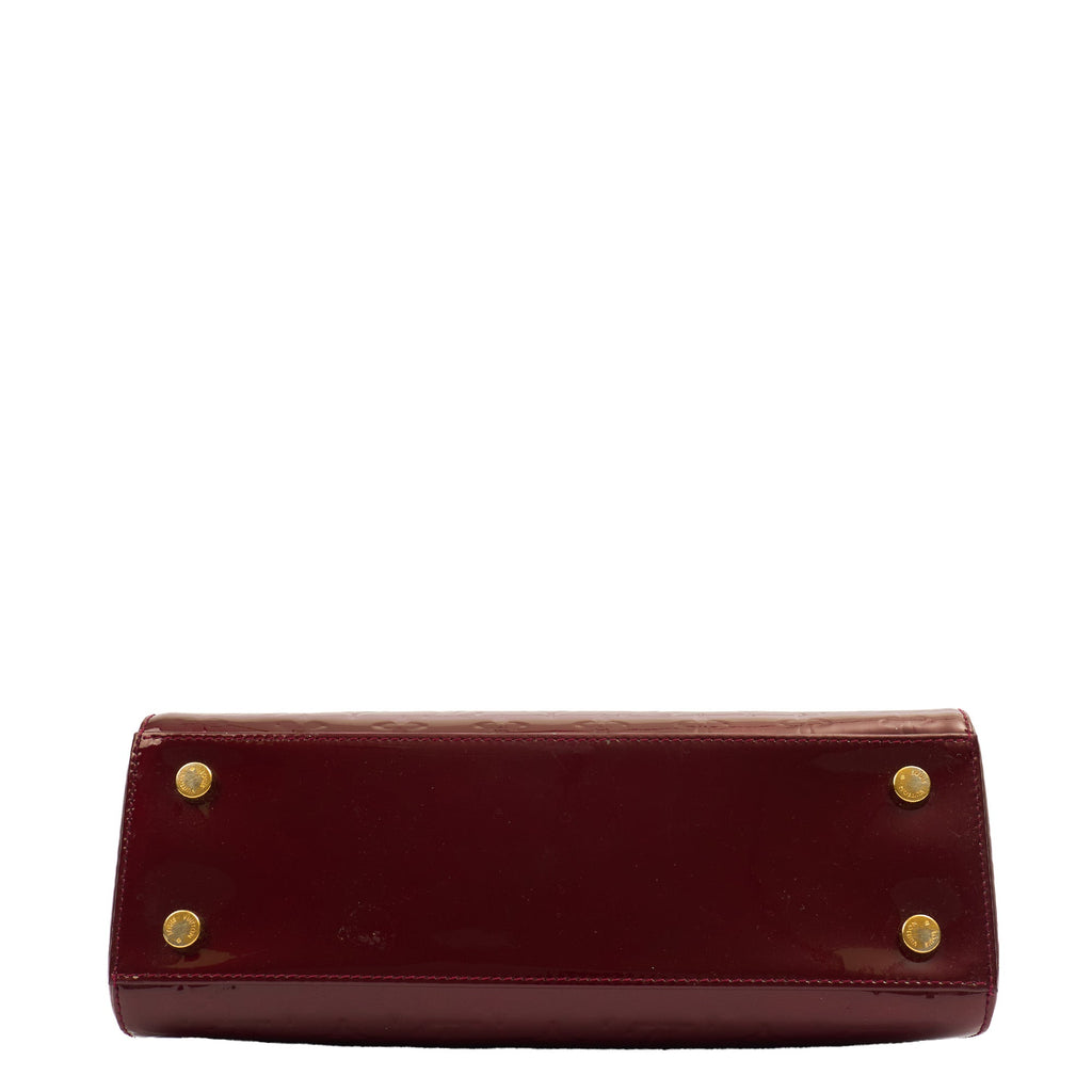 Louis Vuitton Tote Brea MM in Amarante, Vernis — Detail View