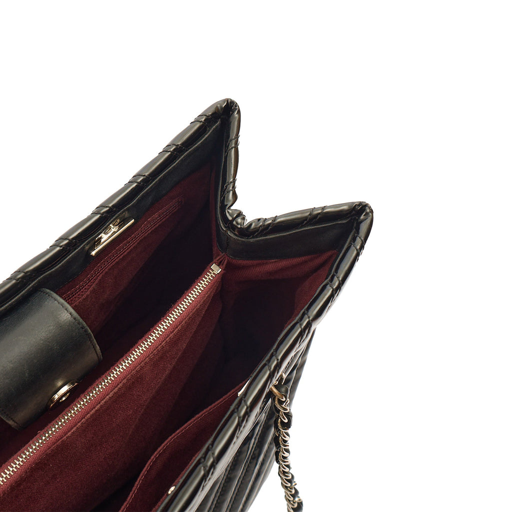 Chanel Tote in Black, Patent Leather — Alternate View 27