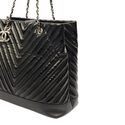 Chanel Tote in Black, Patent Leather — Alternate View 14