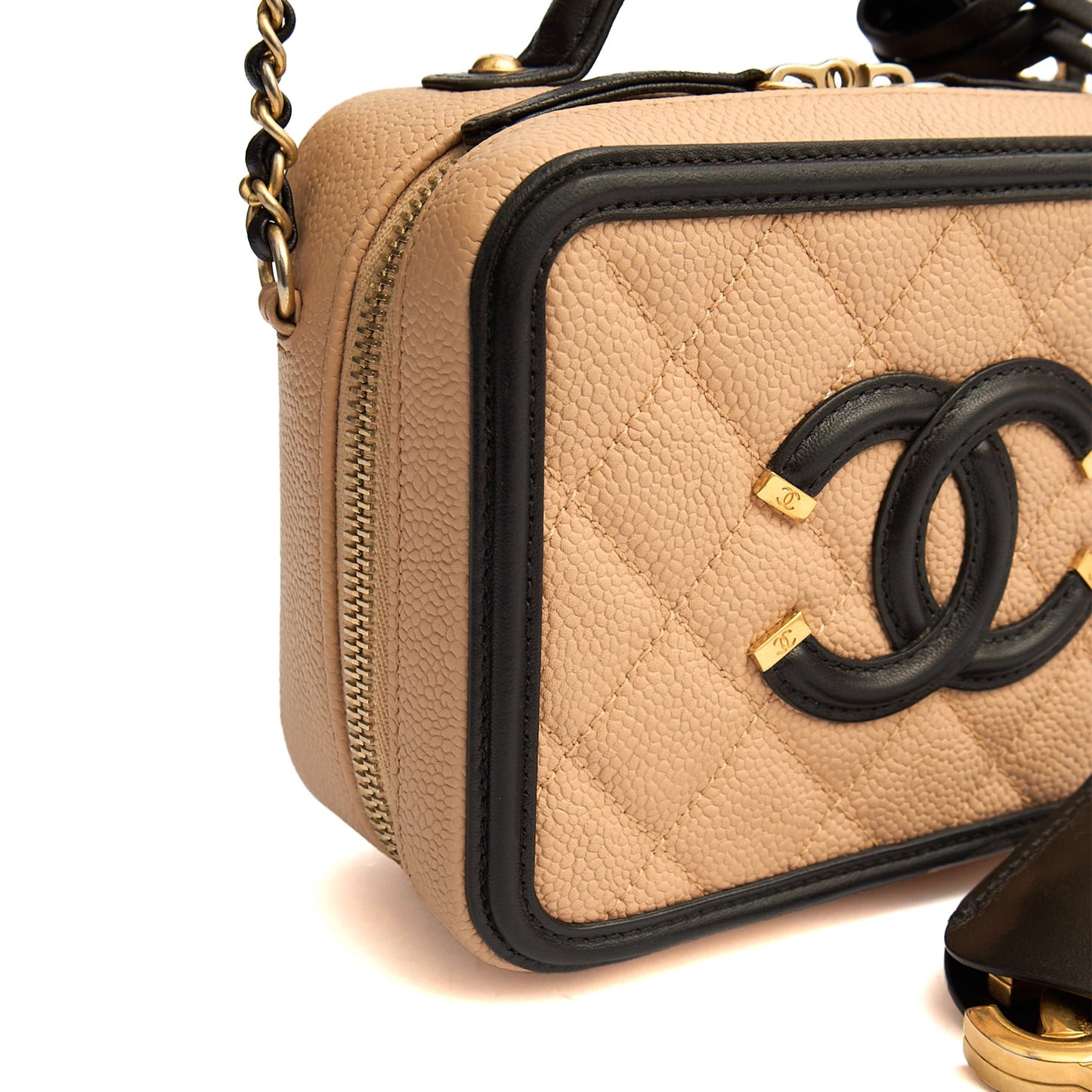 Chanel Cross Body CC Filigree Vanity Case in Neutral, Caviar Leather — Alternate View 18