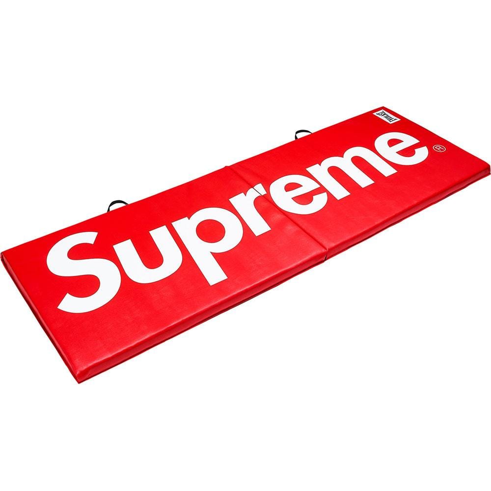 Supreme Everlast Folding Exercise Mat Red — Front View