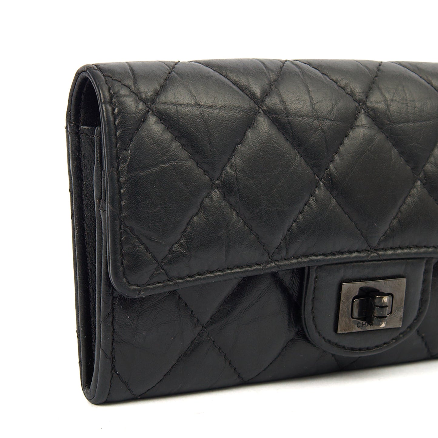 Chanel Purse Flap Wallet in Black, Crinkled Calfskin Leather — Detail View