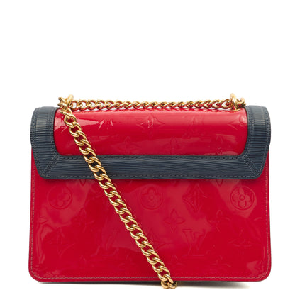 Louis Vuitton Shoulder Bag Wynwood in Red, Patent Leather — Top View
