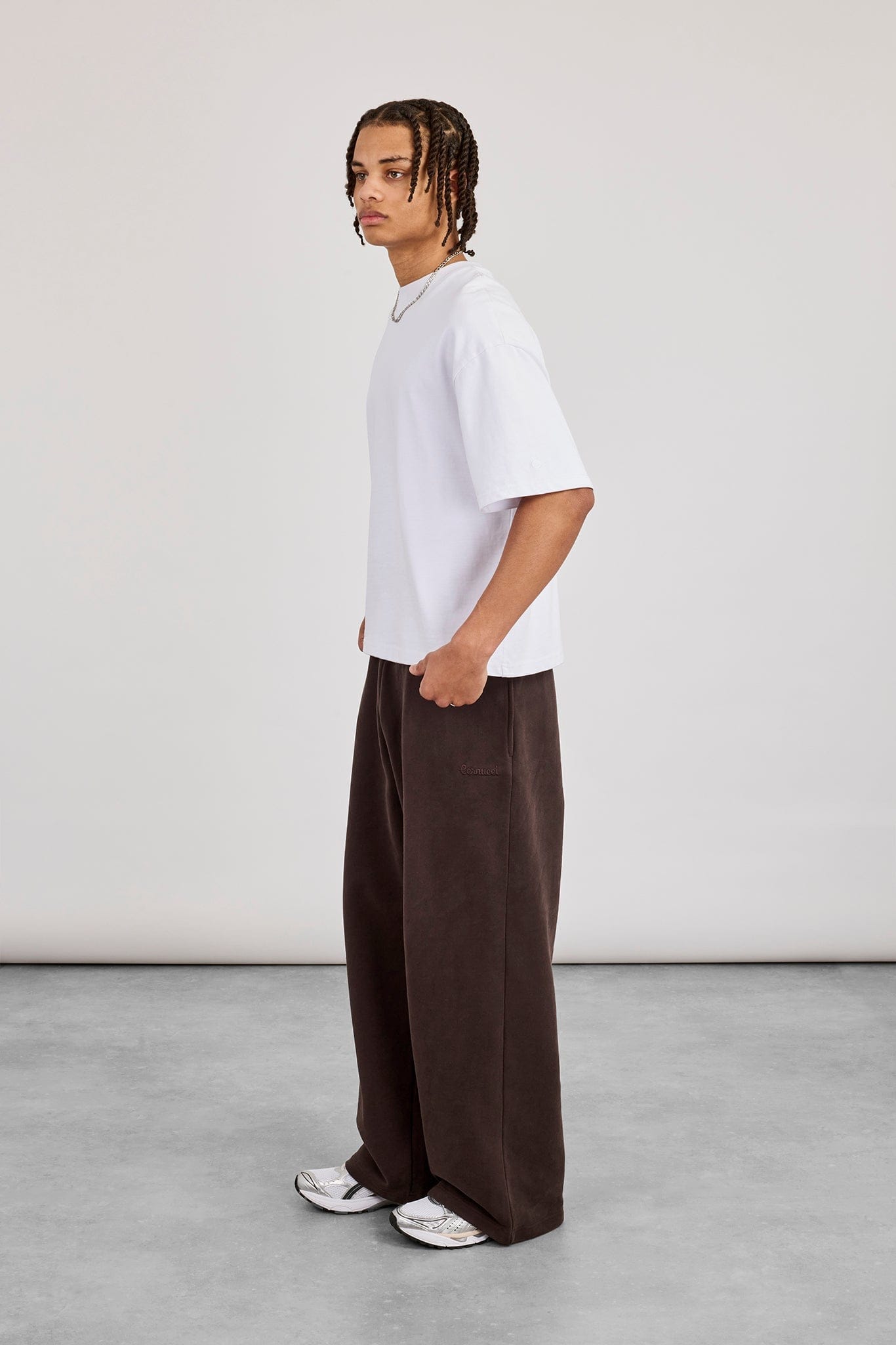 Cernucci Baggy Fit Jogger - Coffee — S — Side View
