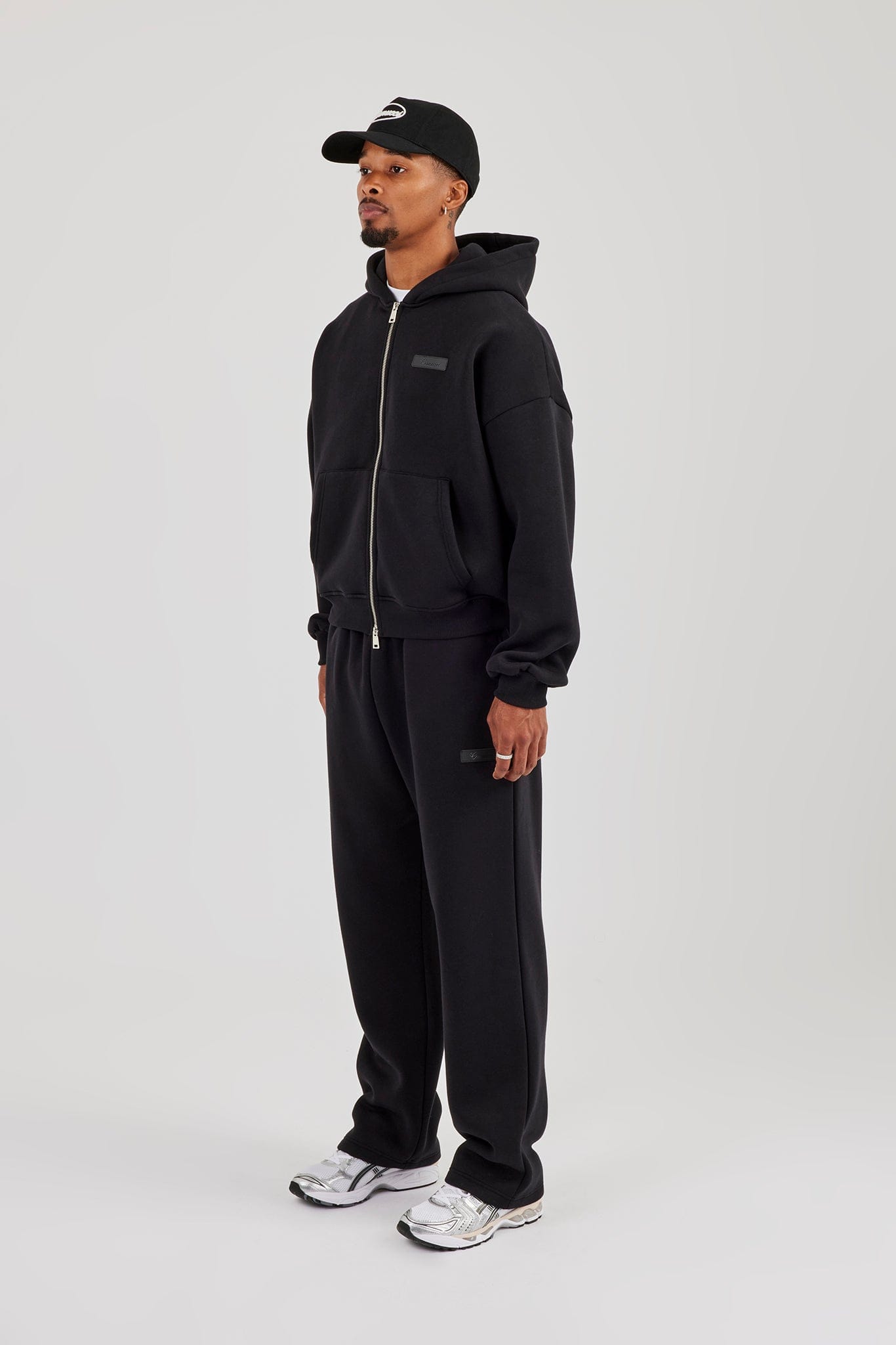 Cernucci Logo Tab Zip Hoodie & Relaxed Jogger - Black — S — Size S — Side View