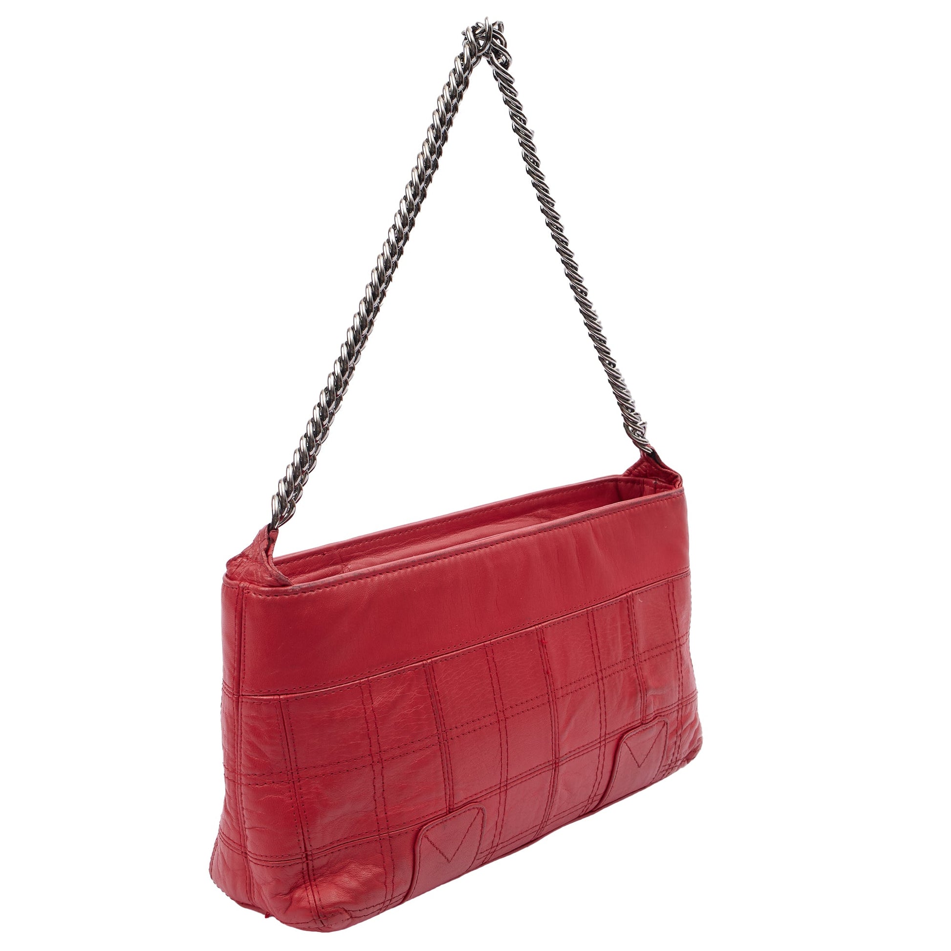Chanel Shoulder Bag in Red, Calfskin Leather — Back View