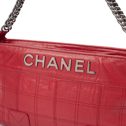 Chanel Shoulder Bag in Red, Calfskin Leather — Alternate View 7