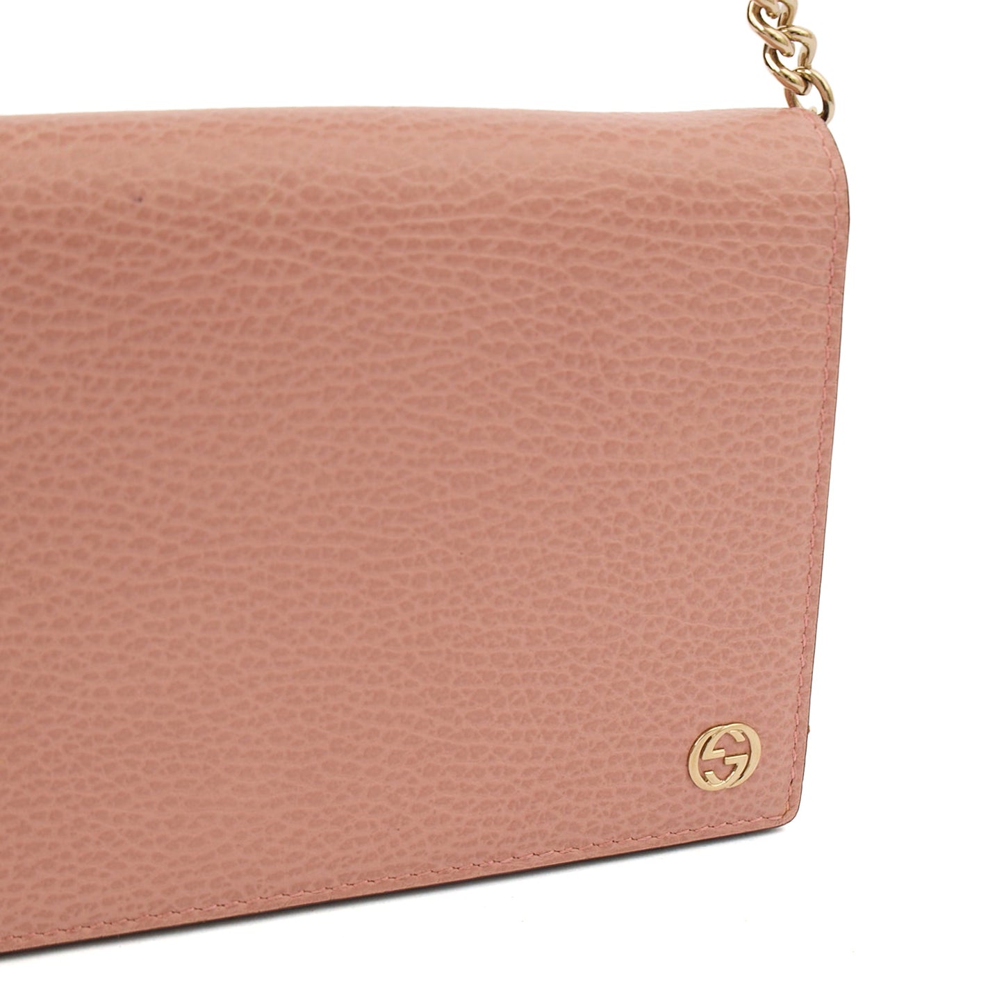 Gucci Cross Body Signature Wallet on Chain in Pink, Leather — Lifestyle View