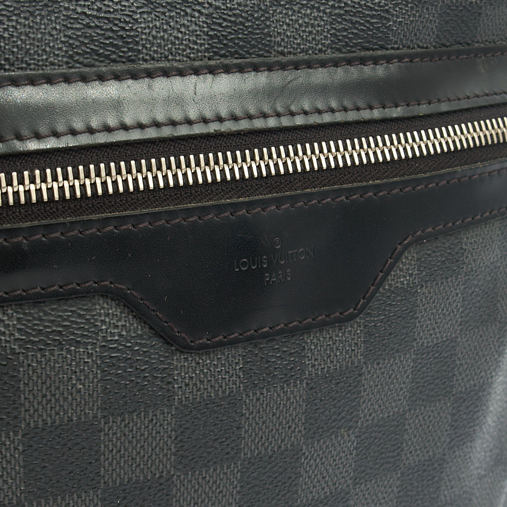 Louis Vuitton Cross Body Messenger in Damier Graphite, Canvas — Alternate View 18