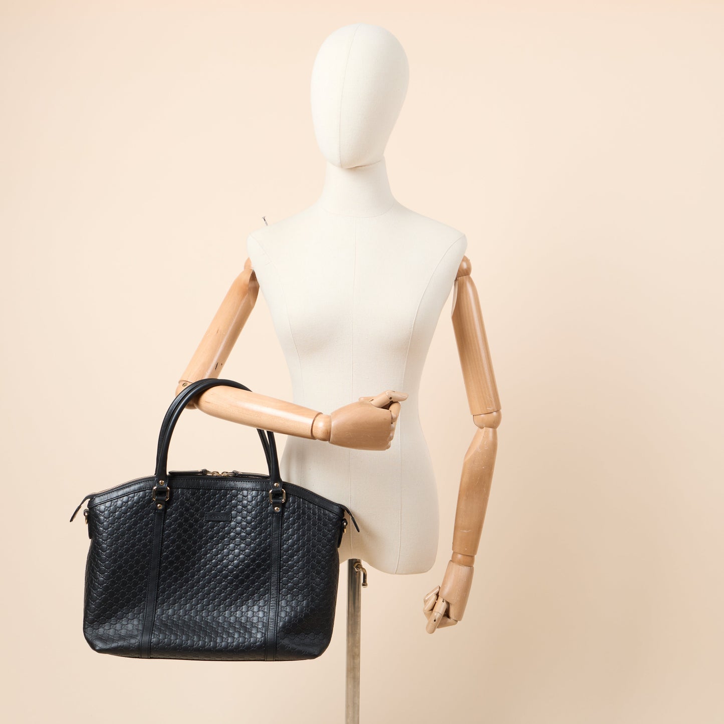 Gucci Cross Body Guccisima Tote in Black, Guccissima — Side View