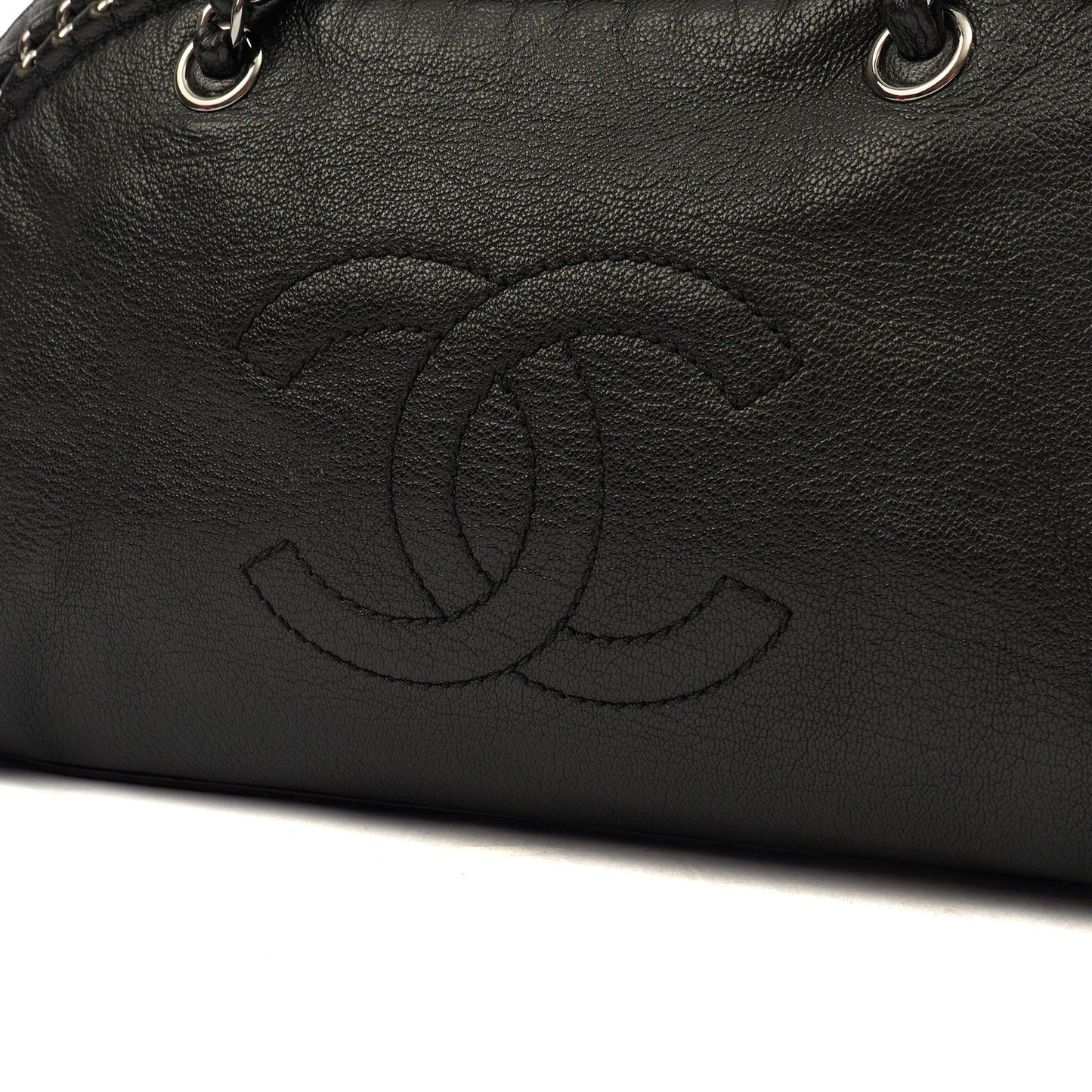 Chanel Tote Luxe Ligne Tote in Black, Lambskin Leather — Back View