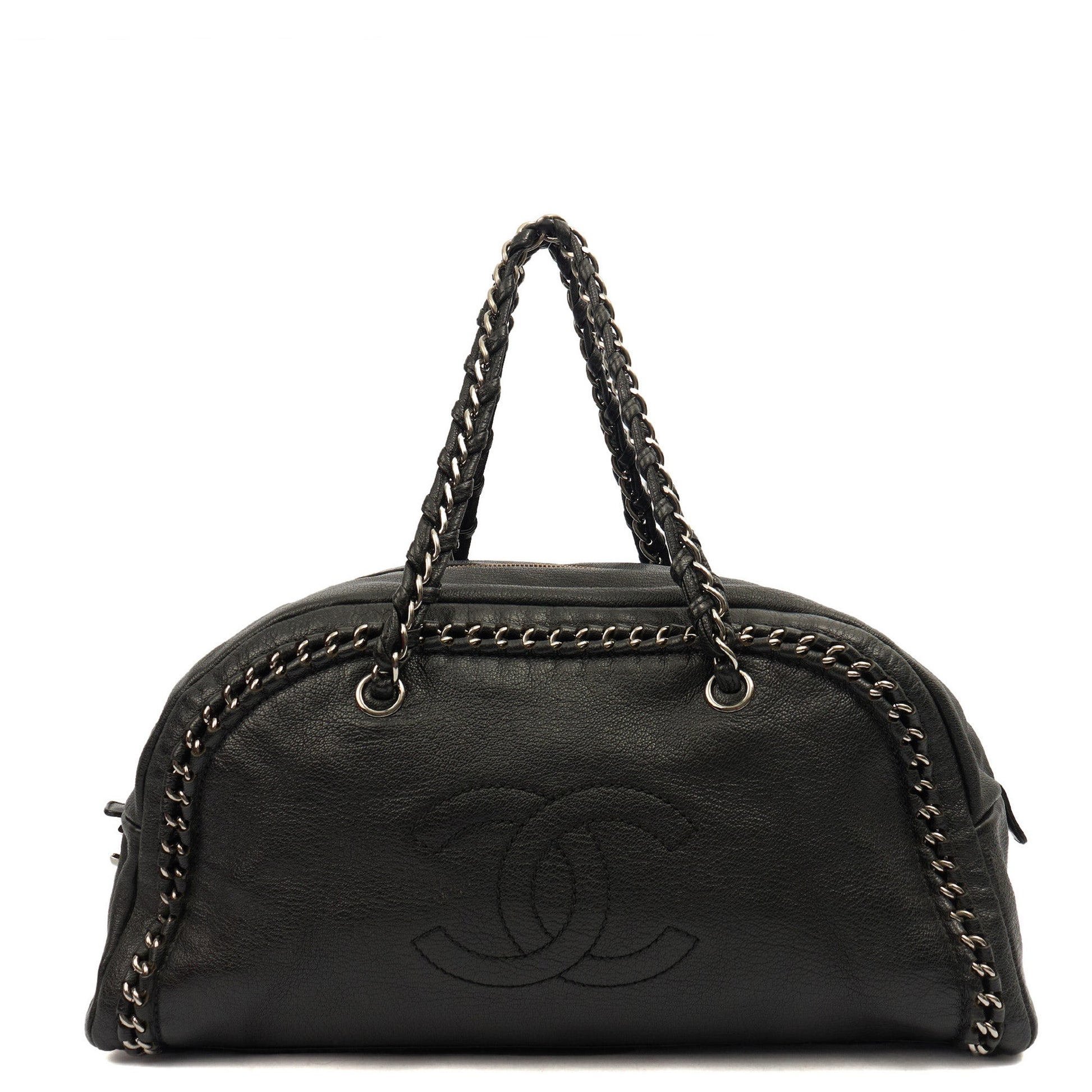 Chanel Tote Luxe Ligne Tote in Black, Lambskin Leather — Front View