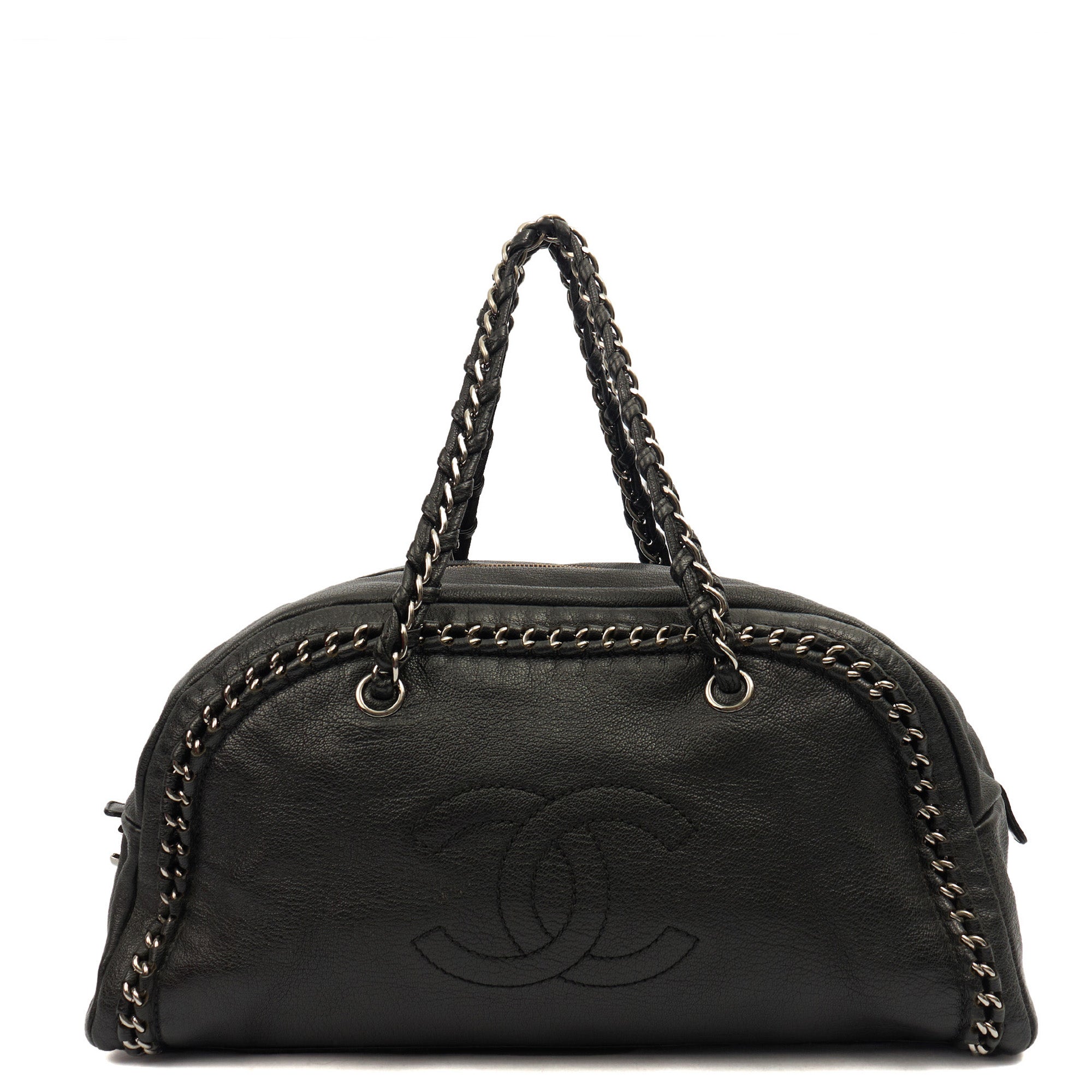 Chanel Tote Luxe Ligne Tote in Black, Lambskin Leather — Front View