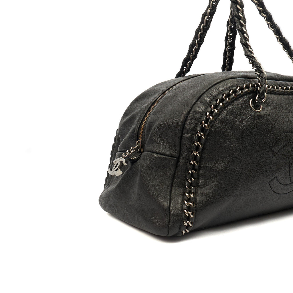 Chanel Tote Luxe Ligne Tote in Black, Lambskin Leather — Alternate View 9