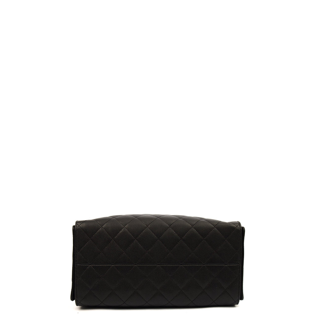 Chanel 25 - Medium in Black, Caviar Leather — Detail View