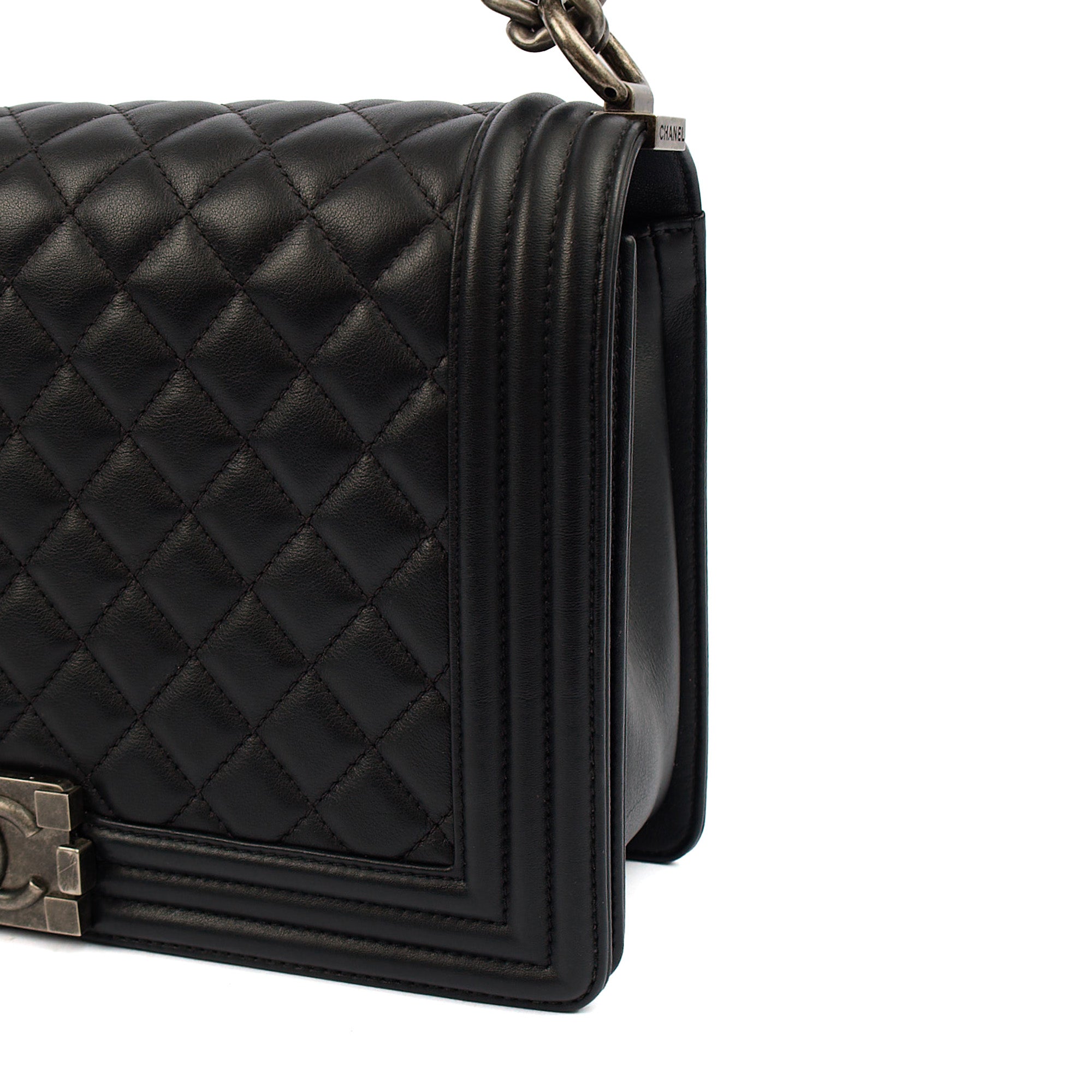 Chanel Shoulder Bag Boy - Large in Black, Lambskin Leather — Alternate View 7
