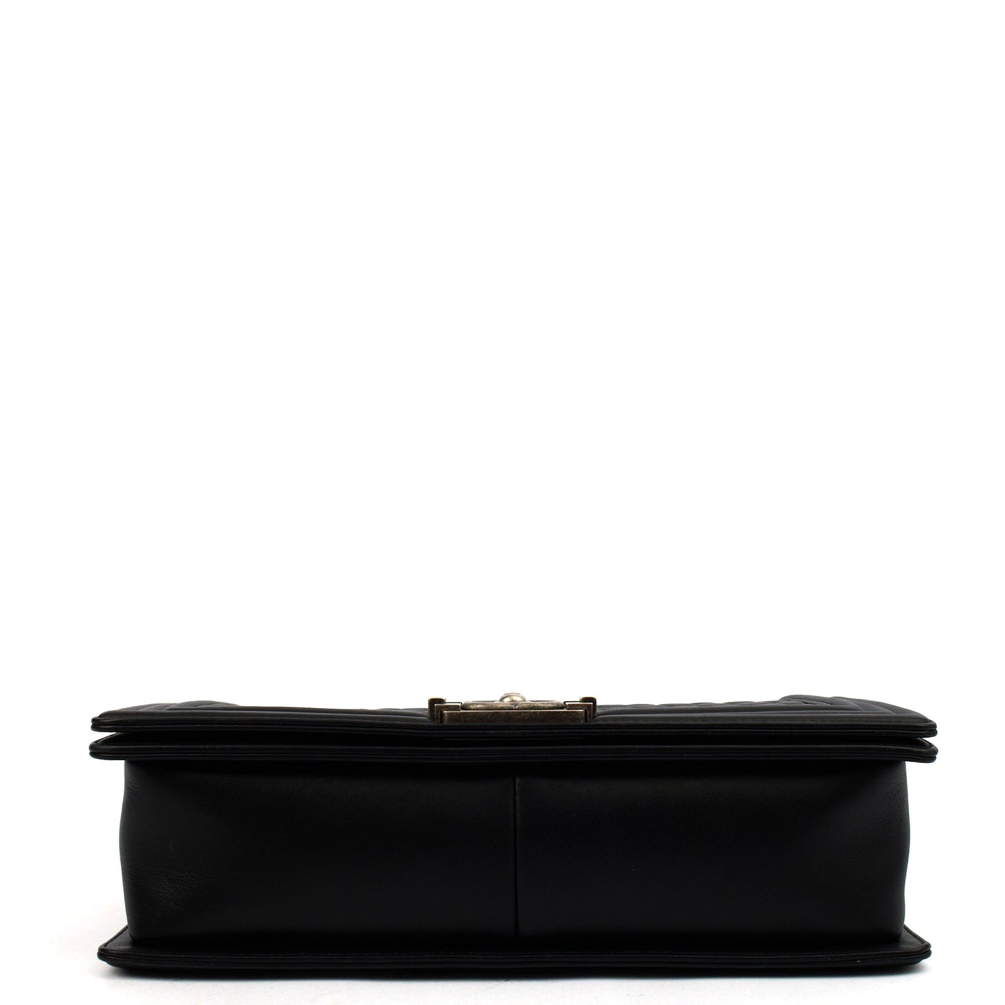 Chanel Shoulder Bag Boy - Large in Black, Lambskin Leather — Detail View