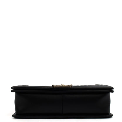 Chanel Shoulder Bag Boy - Large in Black, Lambskin Leather — Detail View