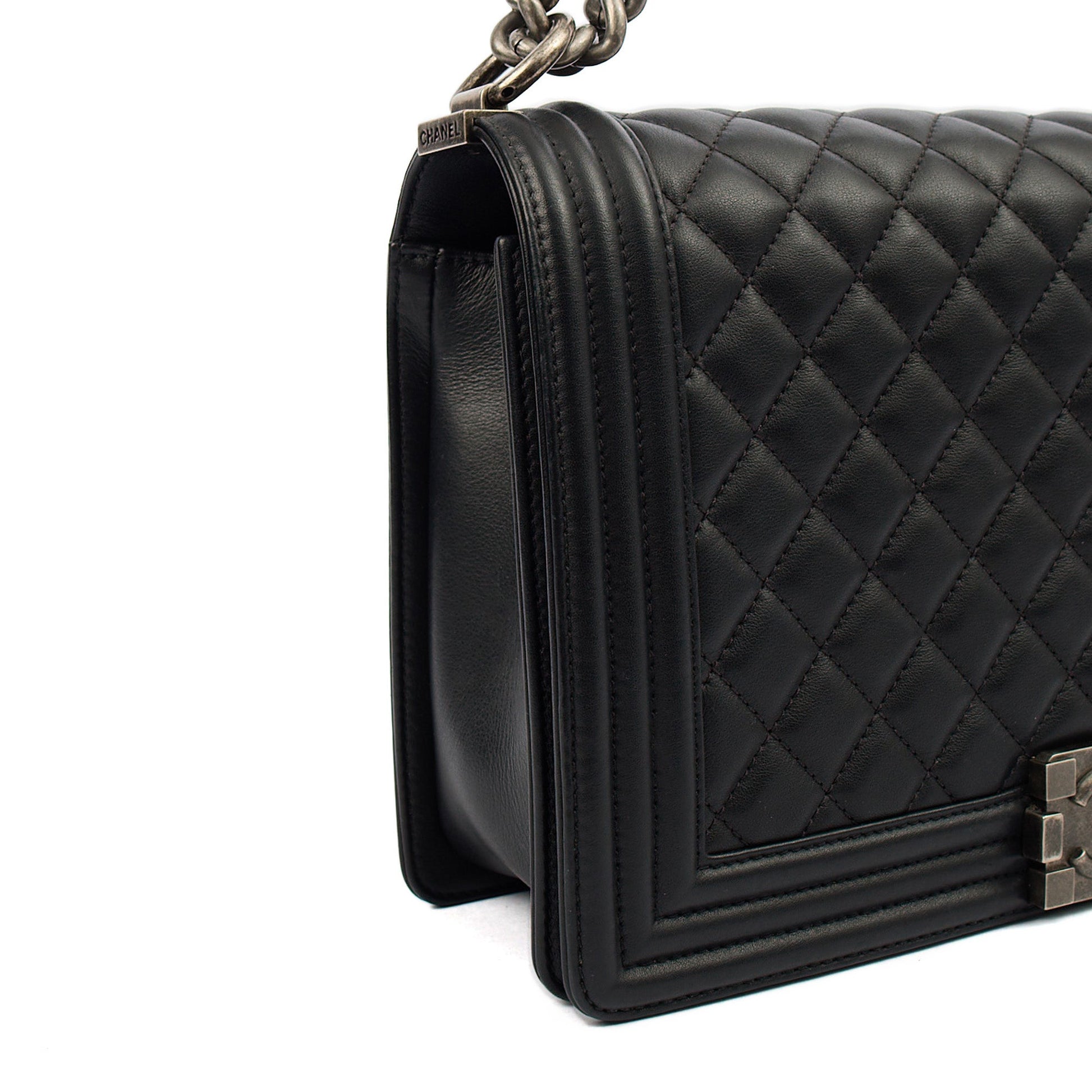Chanel Shoulder Bag Boy - Large in Black, Lambskin Leather — Alternate View 9
