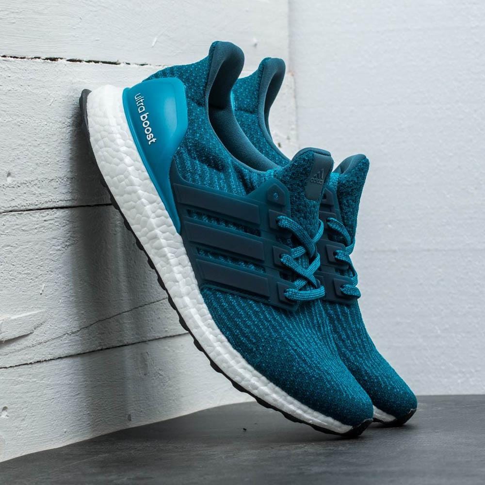 adidas Ultra Boost 3.0 Petrol Night — UK 3.5 | EU 36 | US 4 — Lifestyle View