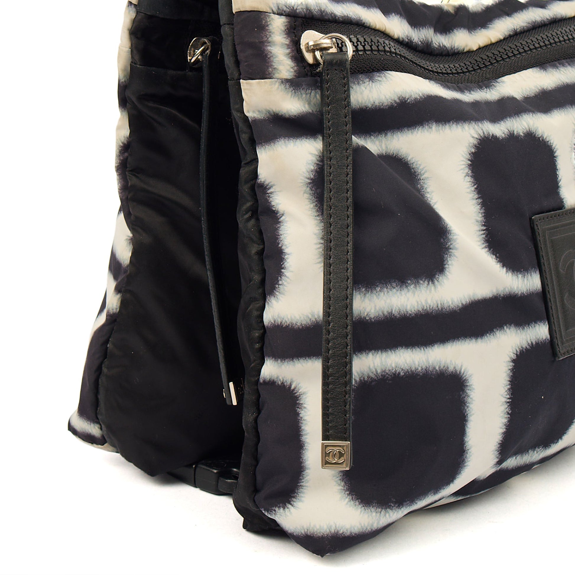 Chanel Shoulder Bag Round Messenger Bag  in Black, Fabric — Alternate View 9