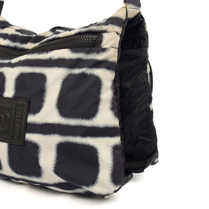 Chanel Shoulder Bag Round Messenger Bag  in Black, Fabric — Alternate View 7