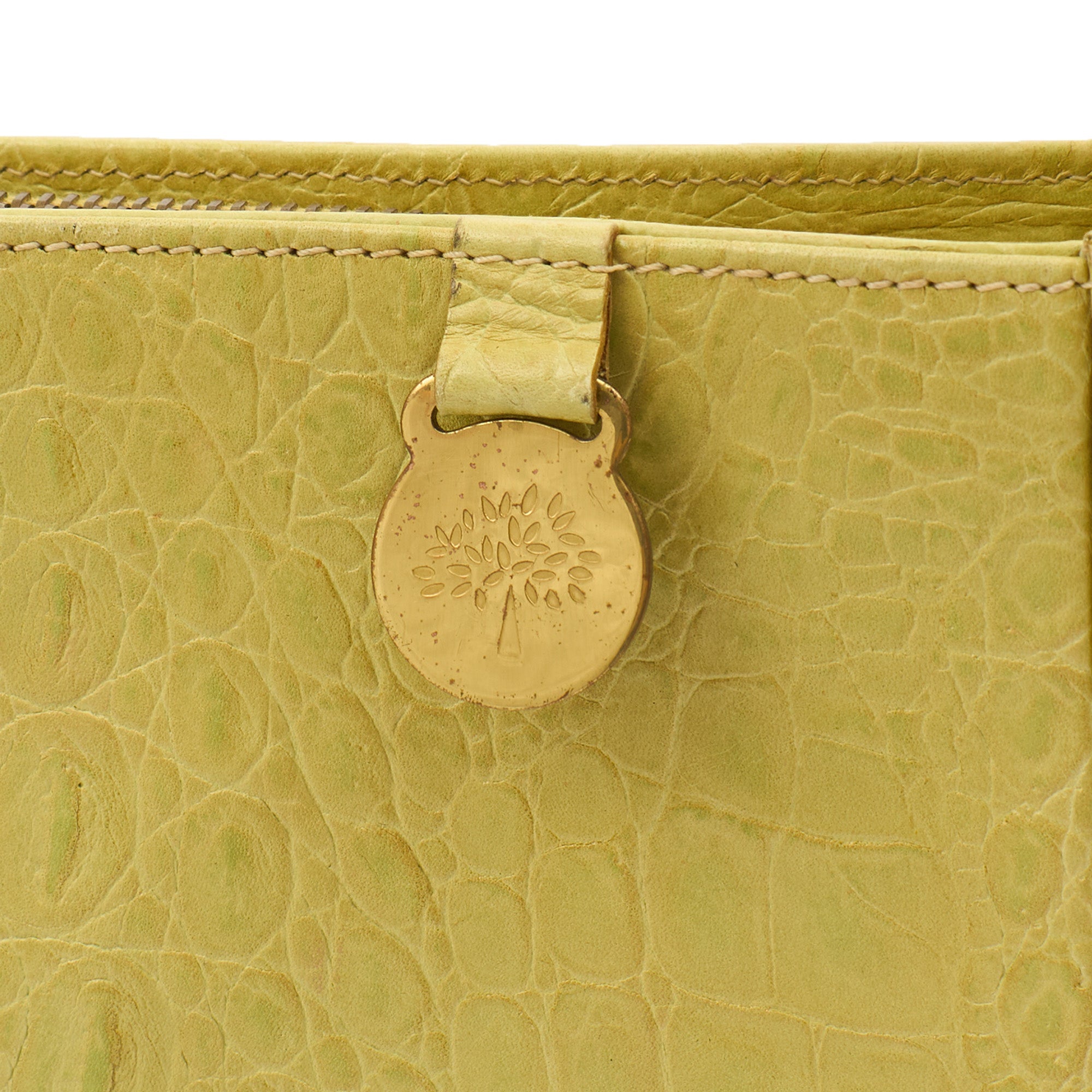 Mulberry Shoulder Bag Vintage Shoulder Bag in Green, Exotic Effect Leather — Lifestyle View
