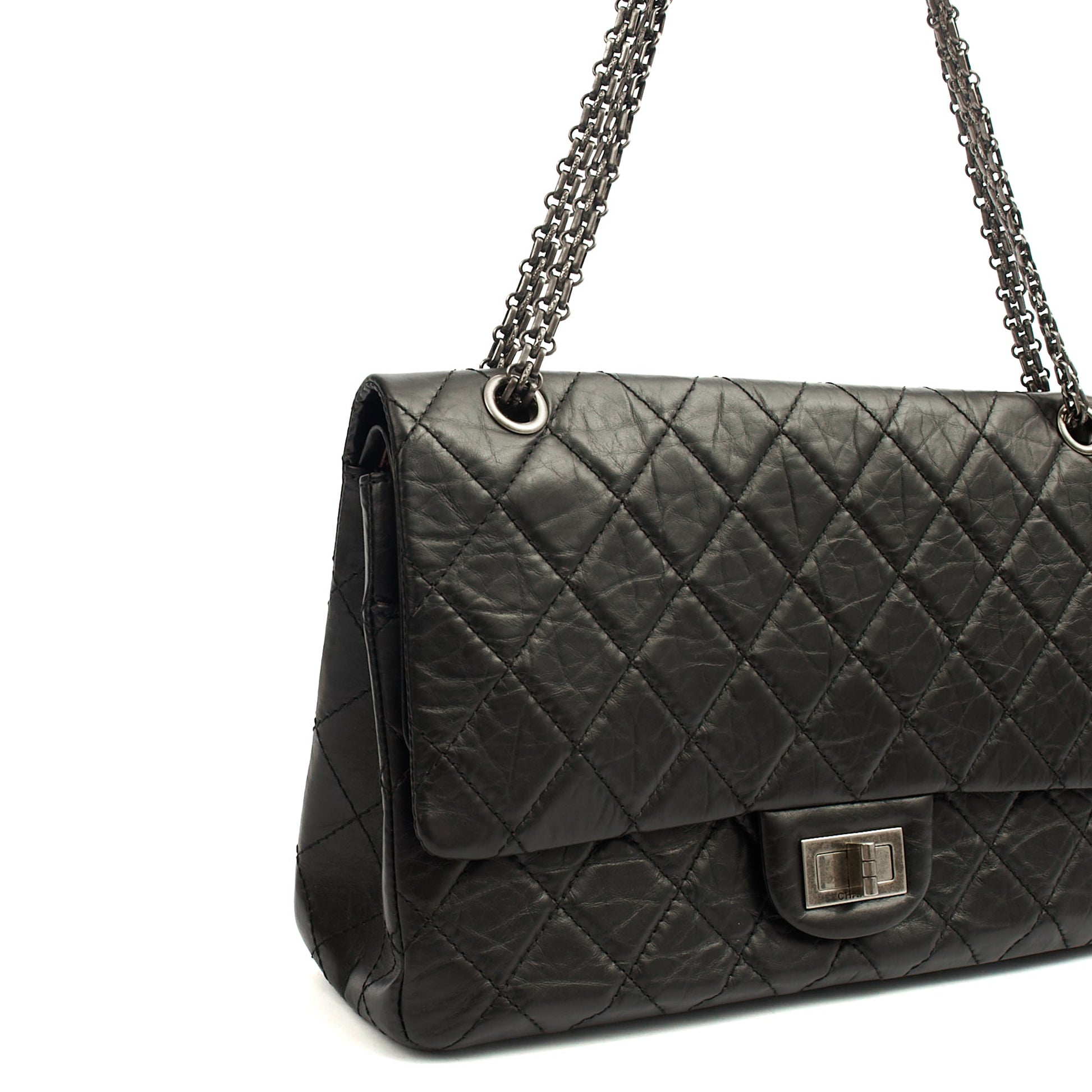Chanel Shoulder Bag 2.55 Reissue - Maxi in Black, Crinkled Calfskin Leather — Alternate View 29
