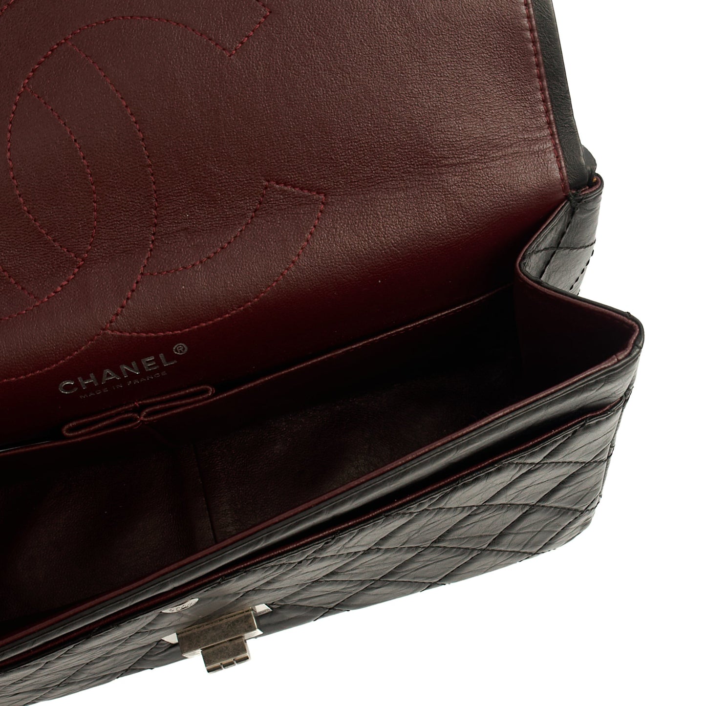 Chanel Shoulder Bag 2.55 Reissue - Maxi in Black, Crinkled Calfskin Leather — Alternate View 11