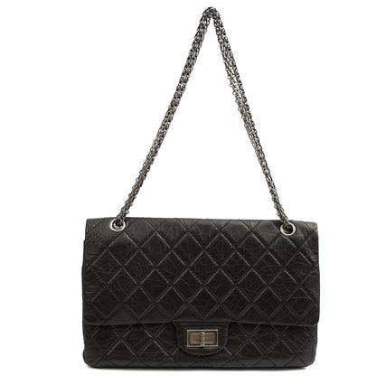 Chanel Shoulder Bag 2.55 Reissue - Maxi in Black, Crinkled Calfskin Leather — Alternate View 27