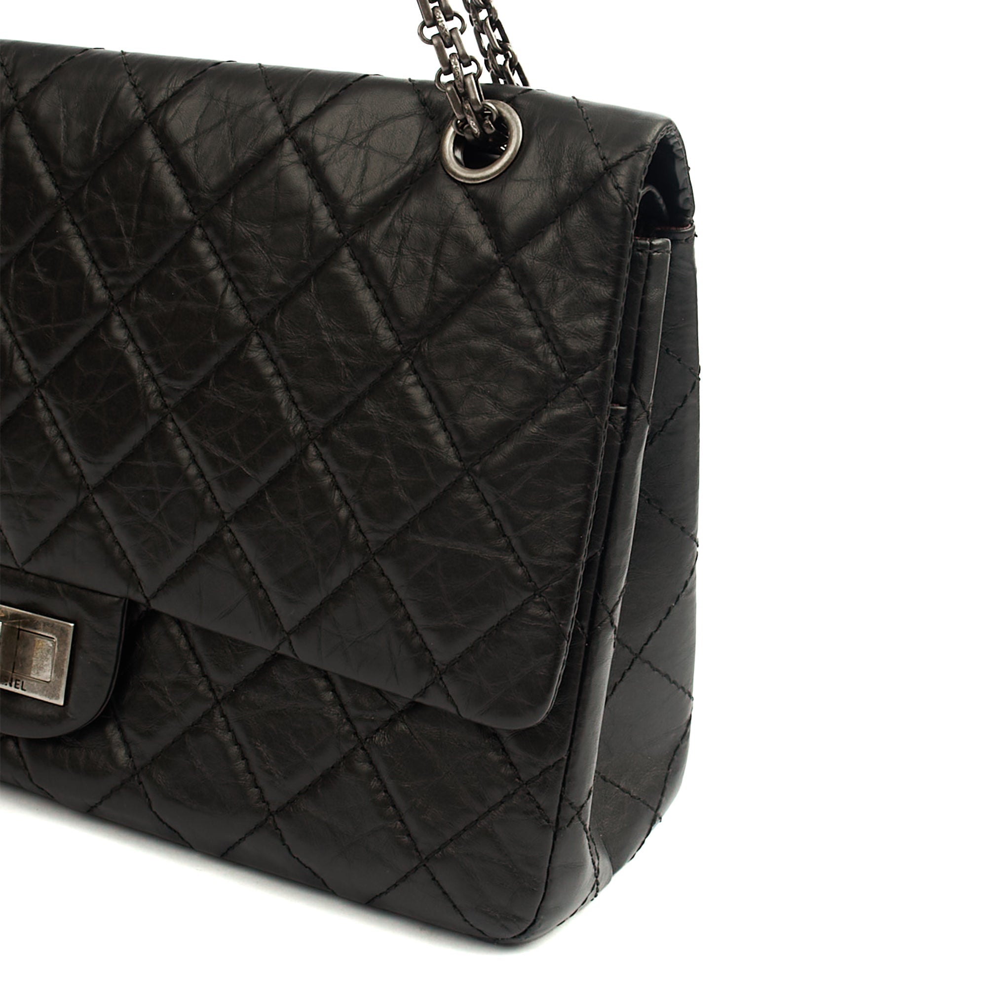 Chanel Shoulder Bag 2.55 Reissue - Maxi in Black, Crinkled Calfskin Leather — Alternate View 9
