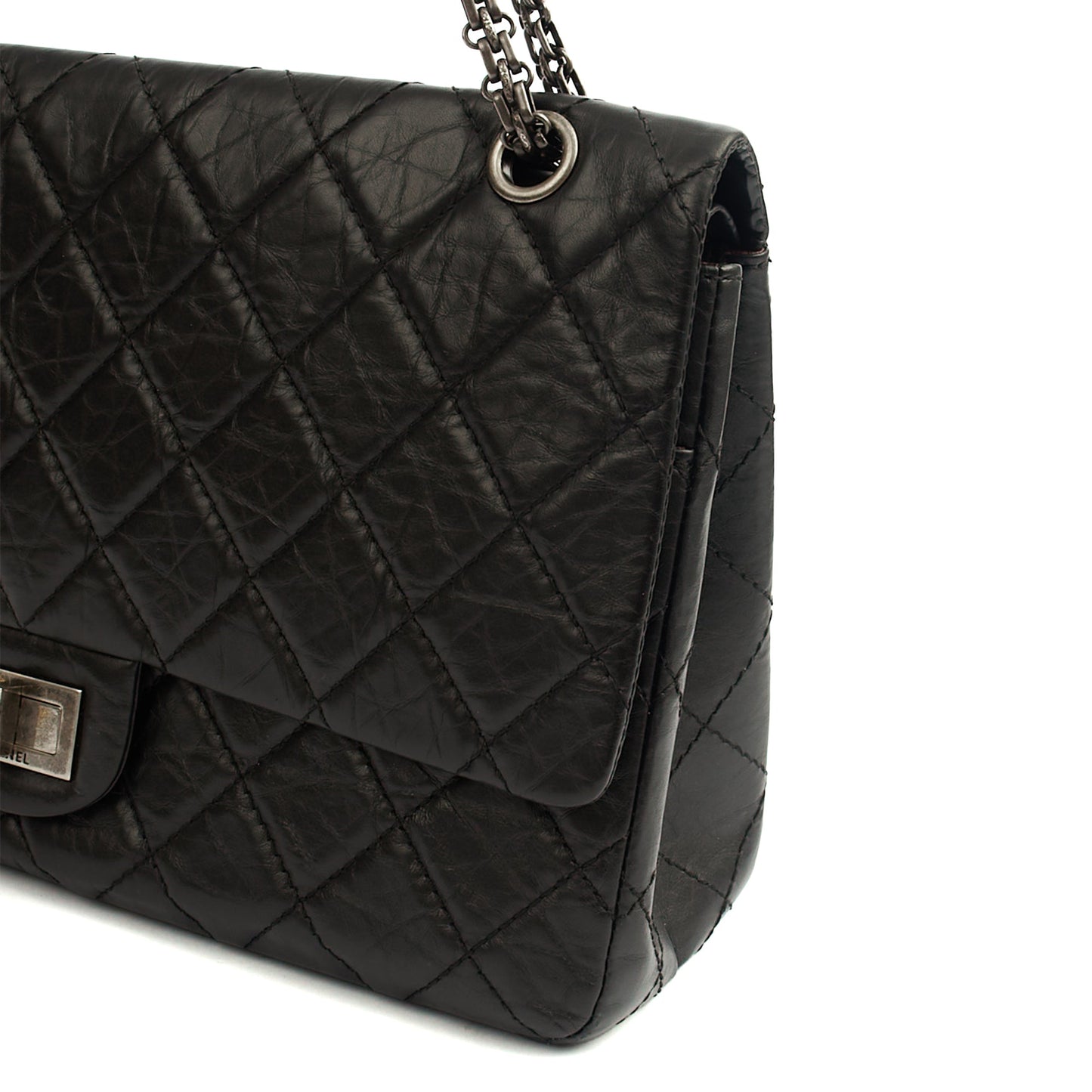 Chanel Shoulder Bag 2.55 Reissue - Maxi in Black, Crinkled Calfskin Leather — Alternate View 31