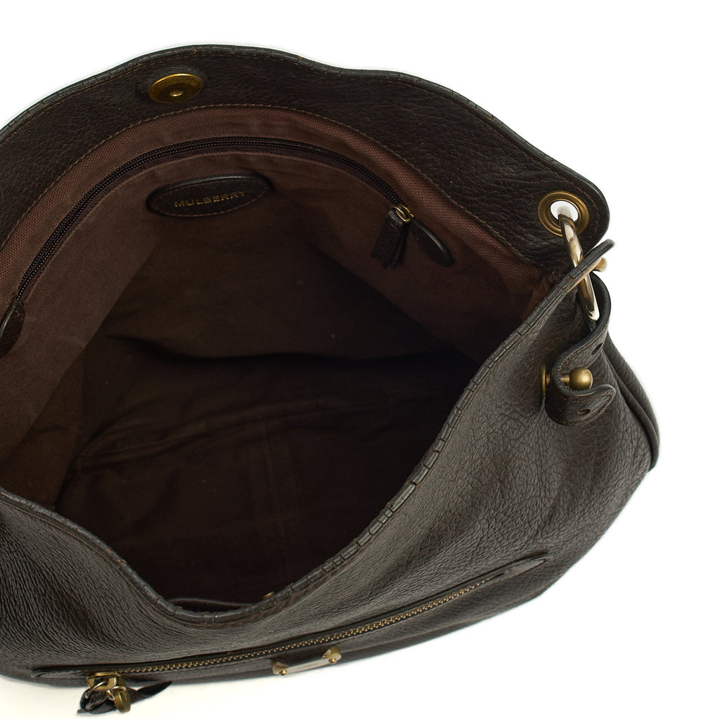 Mulberry Tote Daria Hobo in Amber, Calfskin Leather — Lifestyle View