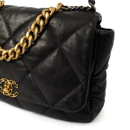 Chanel Shoulder Bag Chanel 19 Maxi in Black, Calfskin Leather — Alternate View 8