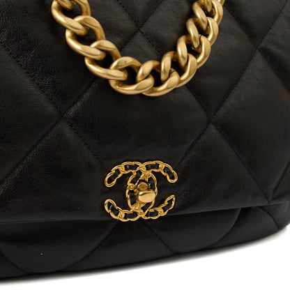 Chanel Shoulder Bag Chanel 19 Maxi in Black, Calfskin Leather — Alternate View 7