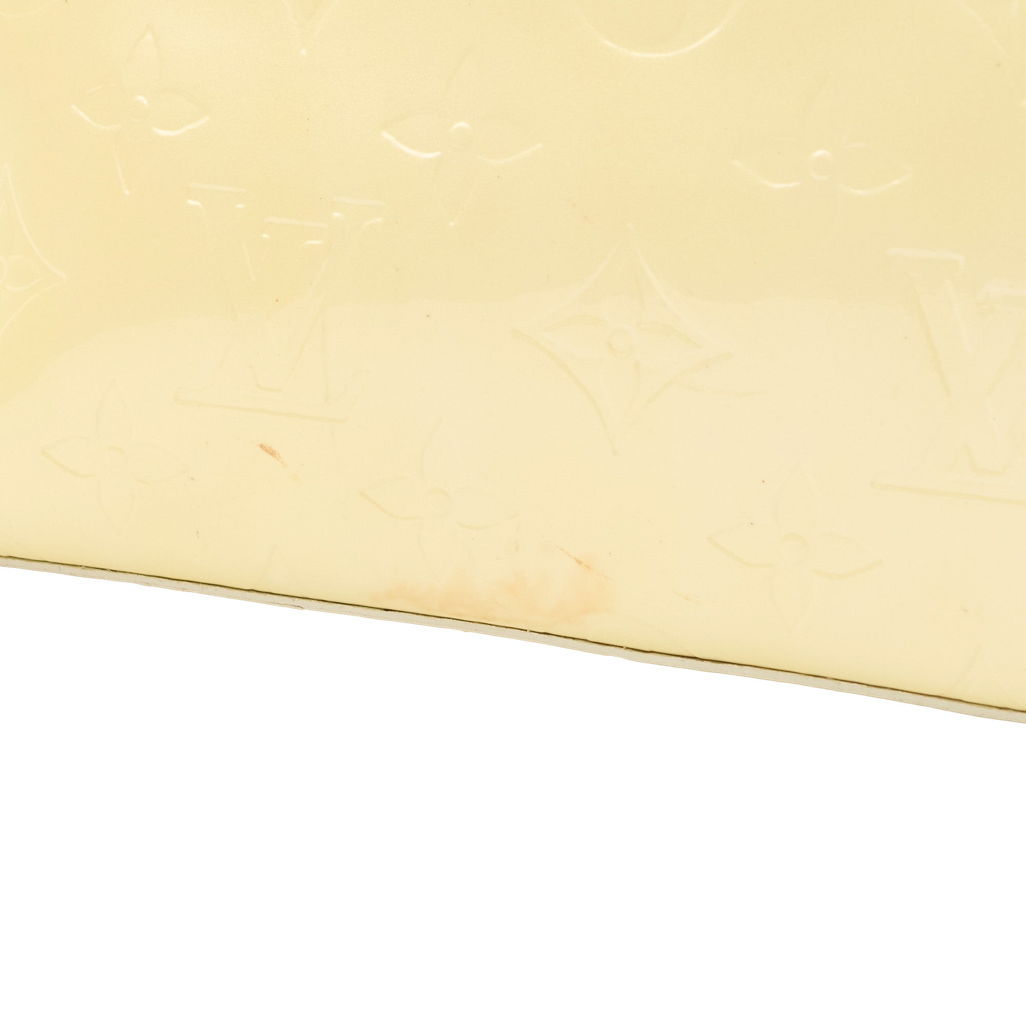 Louis Vuitton Tote Reade MM in Yellow, Miroir Vernis — Detail View