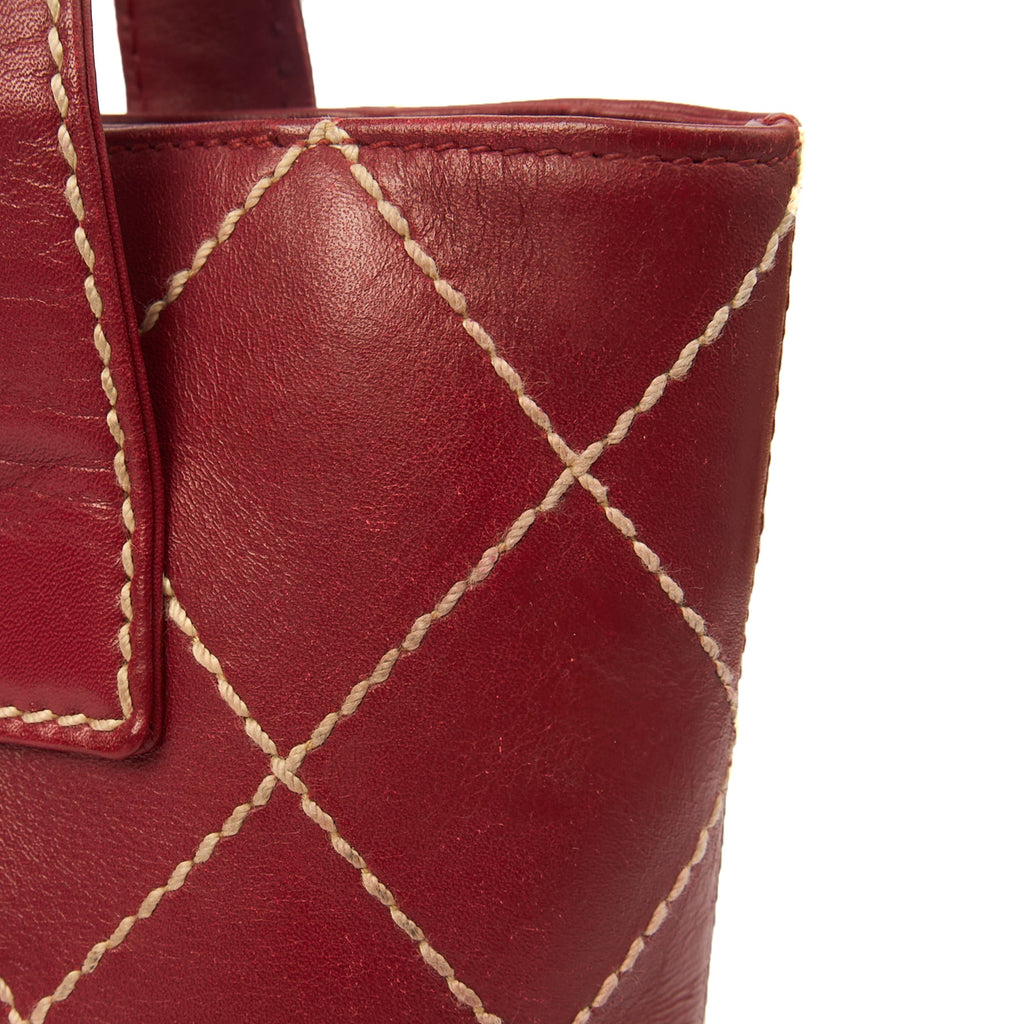 Chanel Tote Vintage Tote in Red, Calfskin Leather — Alternate View 8