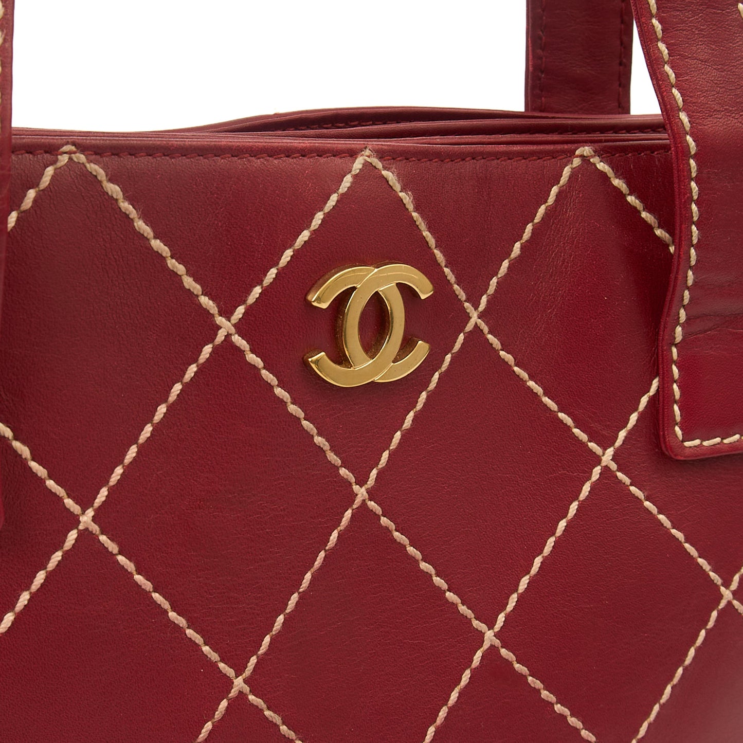 Chanel Tote Vintage Tote in Red, Calfskin Leather — Alternate View 24