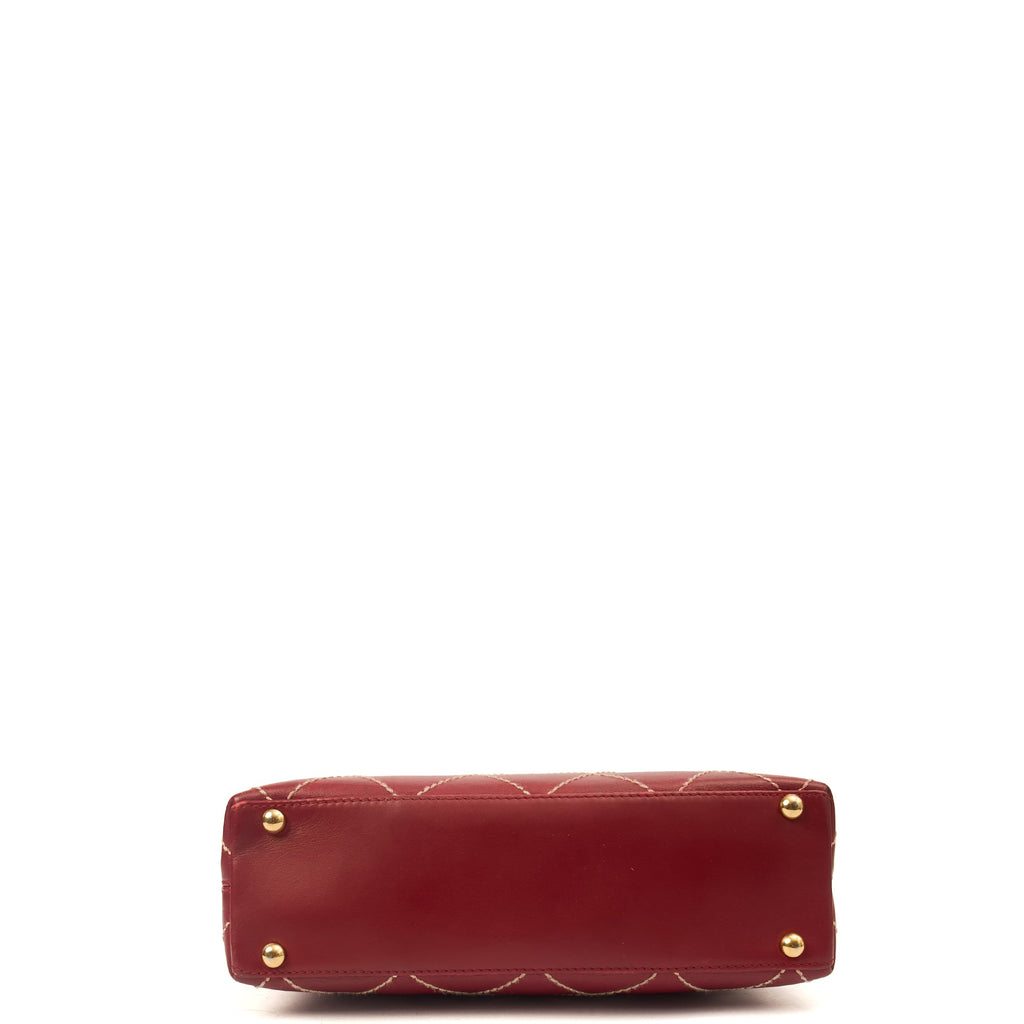 Chanel Tote Vintage Tote in Red, Calfskin Leather — Alternate View 13