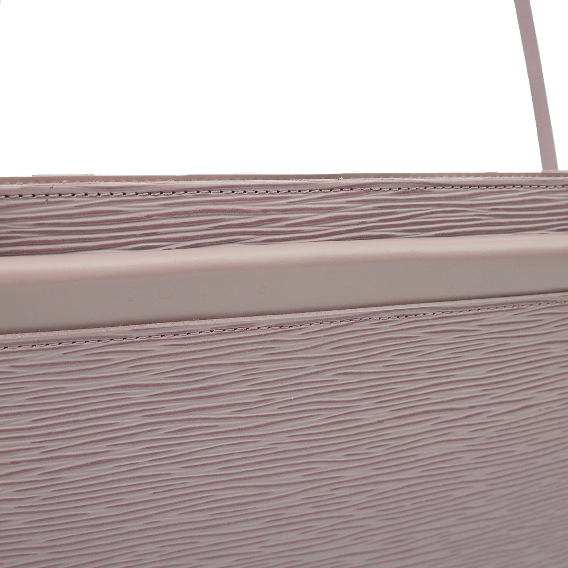 Louis Vuitton Shoulder Bag Saint Tropez in Grey, Epi Leather — Side View