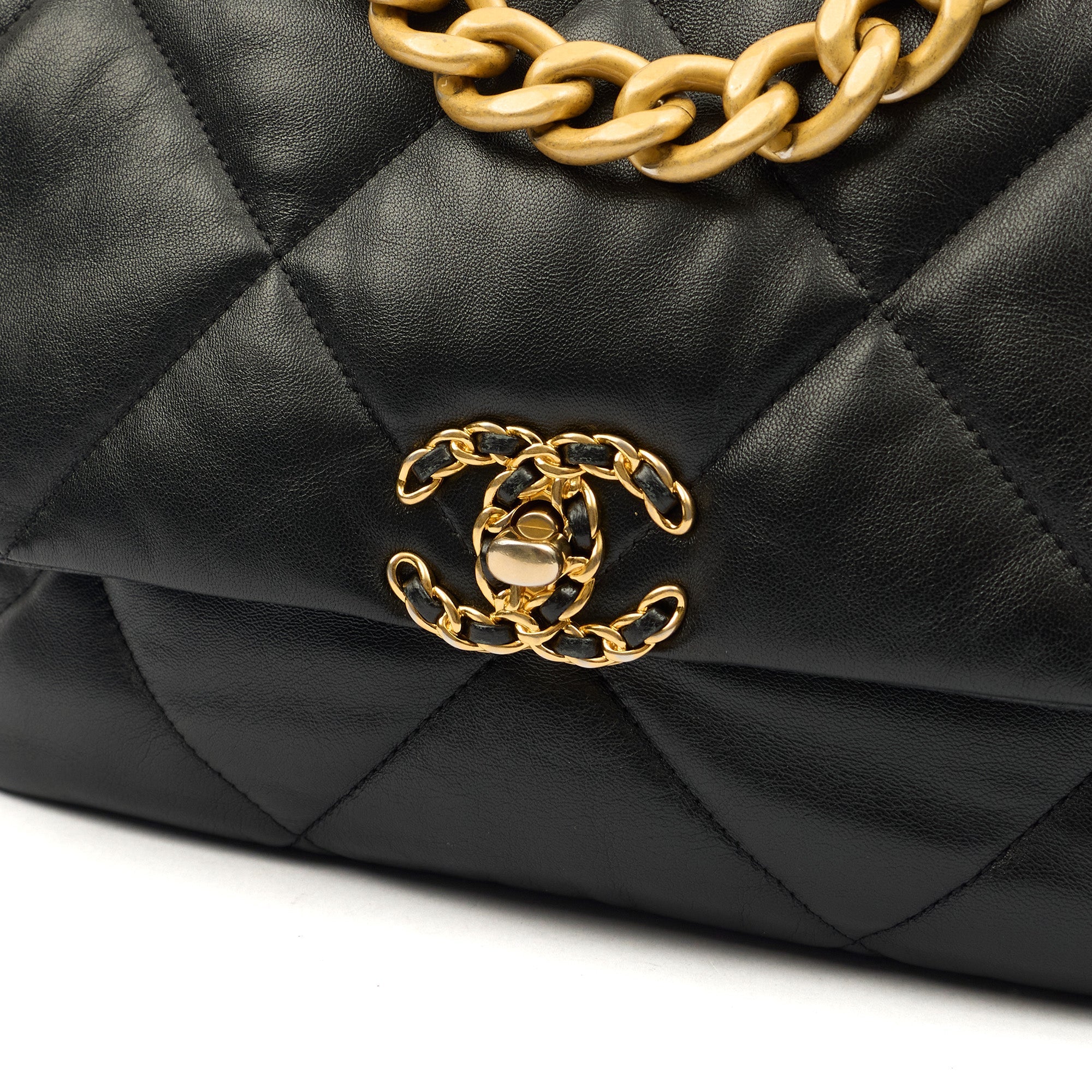 Chanel Shoulder Bag Chanel 19 in Black, Calfskin Leather — Alternate View 7