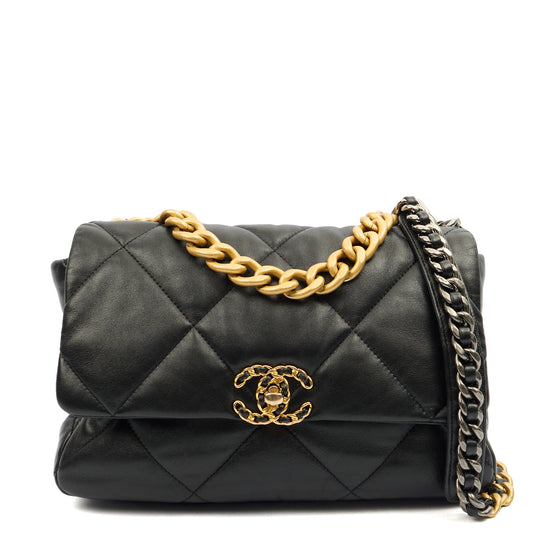 Chanel Shoulder Bag Chanel 19 in Black, Calfskin Leather — Front View