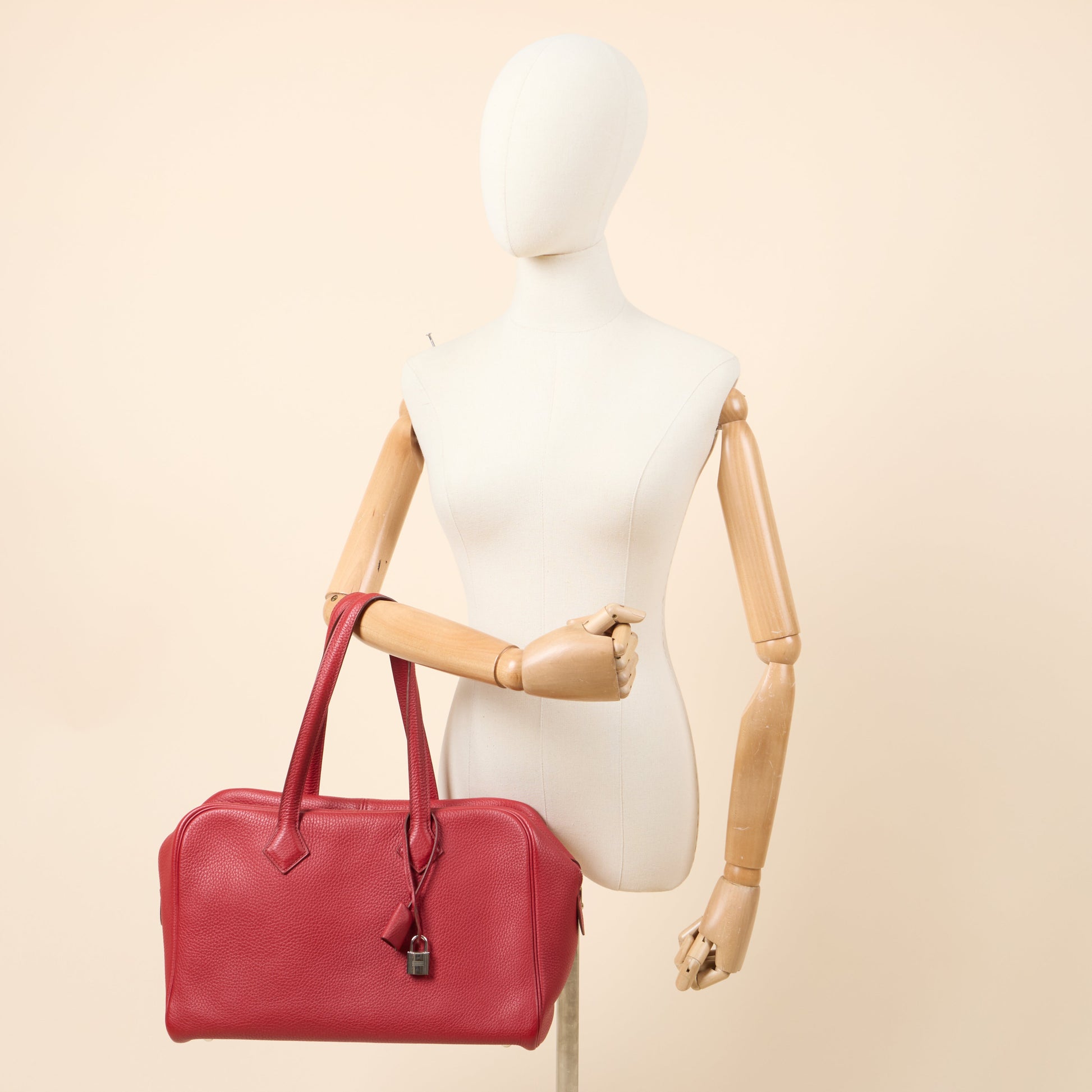 Hermes Victoria 35 in Rouge Vif, Togo Leather — Side View